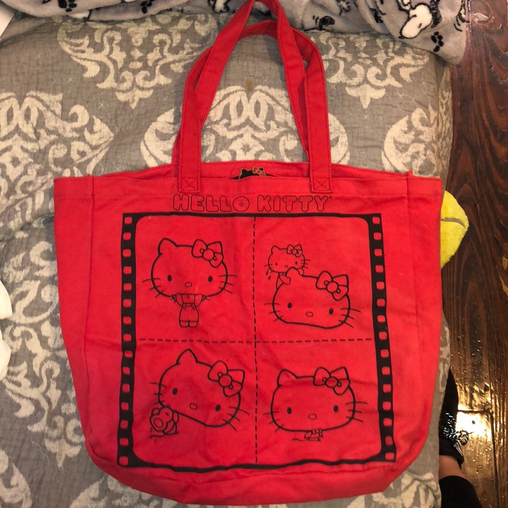LIMITED EDITION XXI Hello Kitty red canvas tote